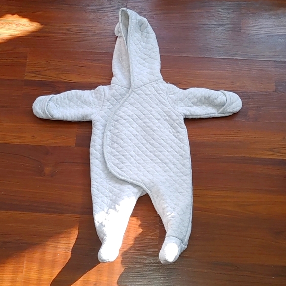 Carter's Other - Carter's 3 month old bear button up fall/winter suit